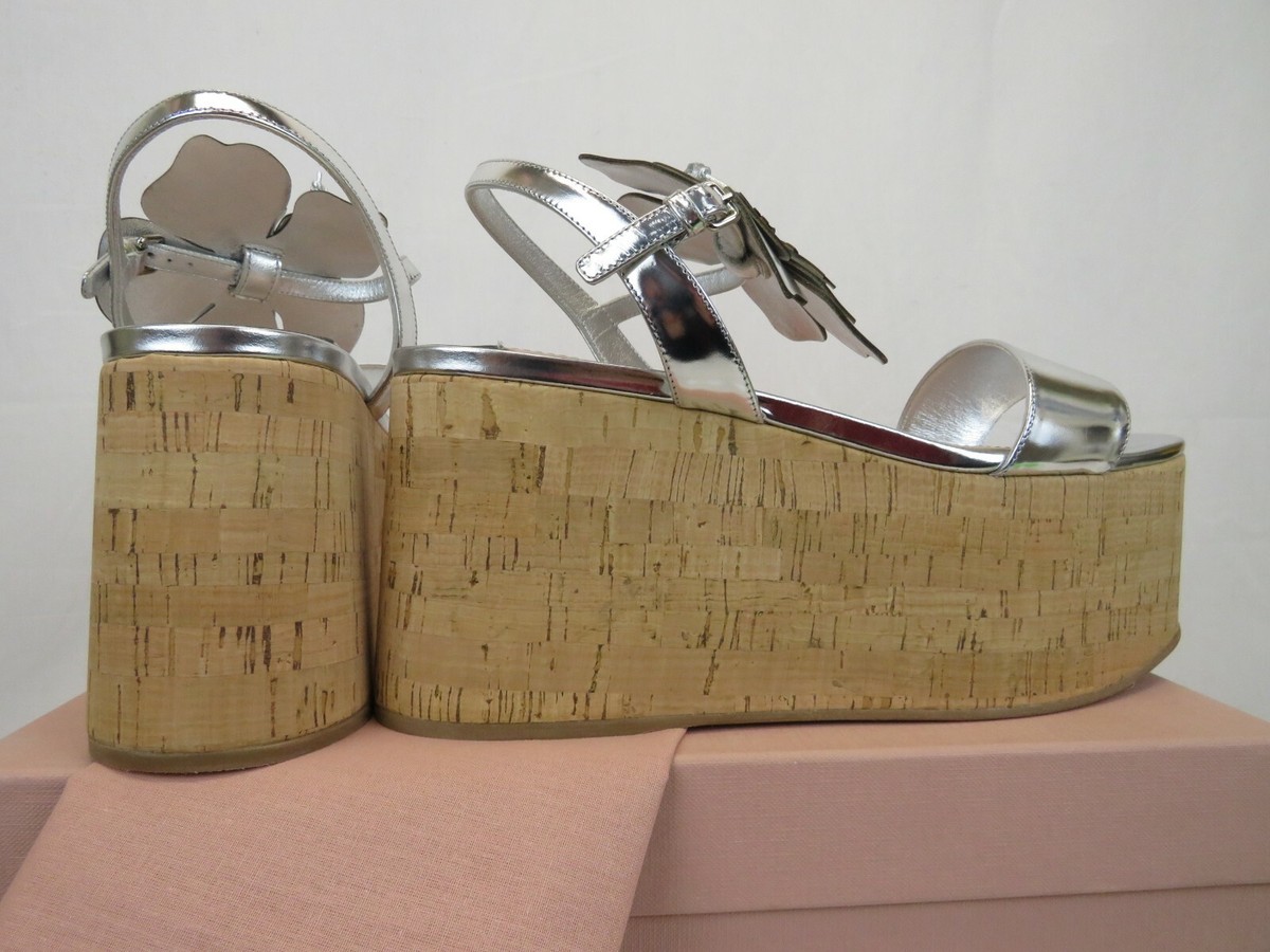 みぅみぅ MIU MIU PRADA 5XZ346 SILVER POLISHED LEATHER FLOWER PLATFORM