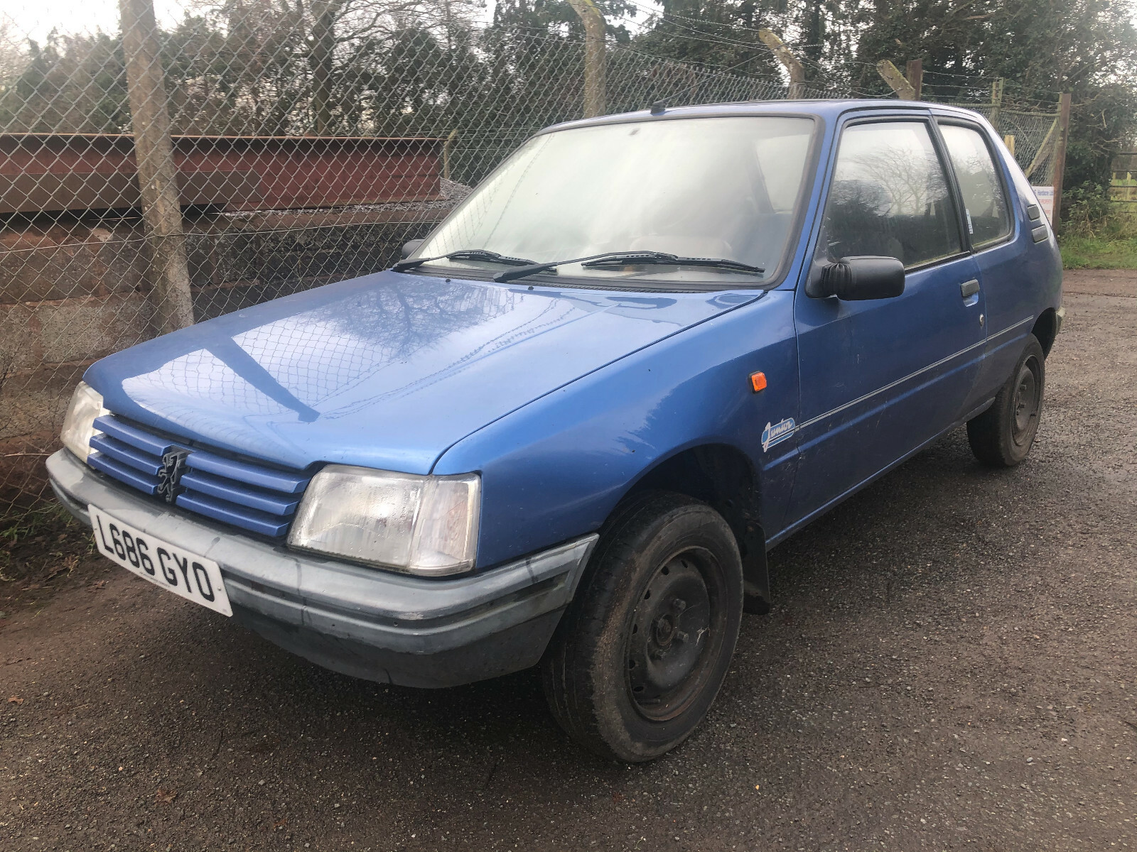 Image 1 - peugeot-205-1-8-diesel-spare-or-repair