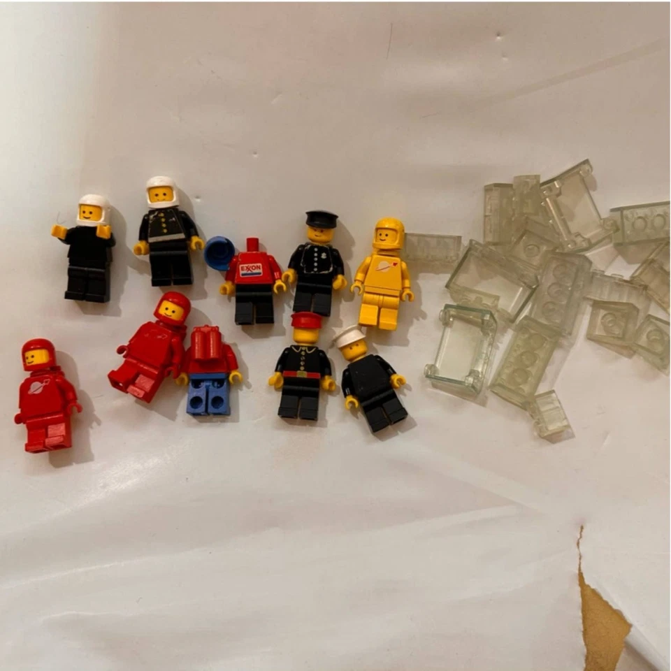 LEGOLAND Vintage Manuals Pieces Bricks Space Lot Lego 1970s - 1980s - Image 4 of 4