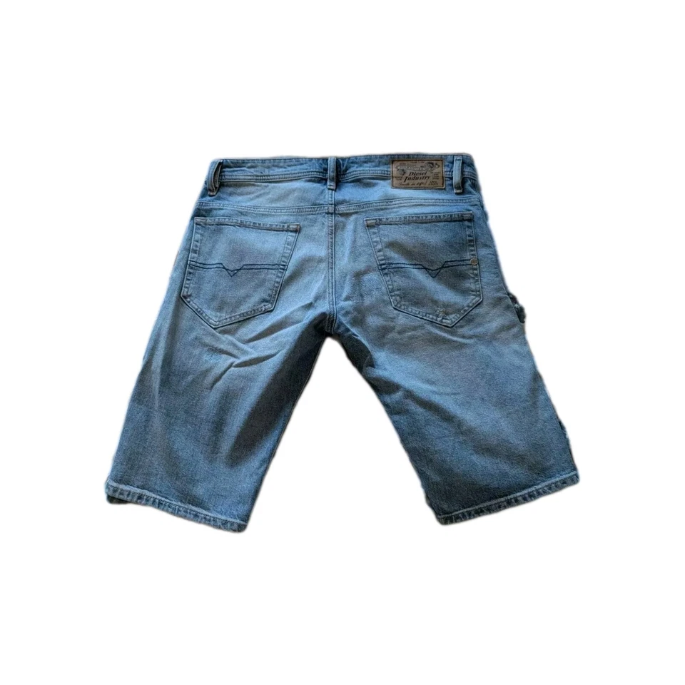 Pantalones cortos ajustados de mezclilla azul desgastado Diesel 32 Foto 2 de 4