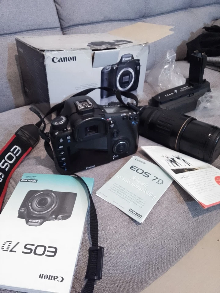 Fotocamera Canon EOS 7D 18MP LCD 3 pollici con garanzia - Immagine 2 di 3