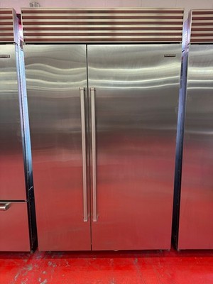 48  Subzero Refrigerator Freezer Side By Side BI48SSPH (Used 2014)