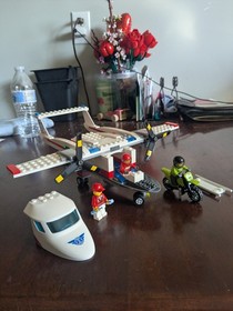 Lego City Set 60116 Ambulance Plane (Retired)
