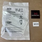 NEW SEALED SICK HTB18-B4A2BB Photoelectric Sensor H18 Sure Sense 10-30VDC 5-300