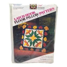 Wonder Art Latch Hook Floor Pillow Pattern 27in Square Flower Floral Heart 4721