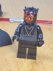 Lego Star Wars Darth Maul Minifigure W/ Crown Hood & Red Lightsaber From 7961