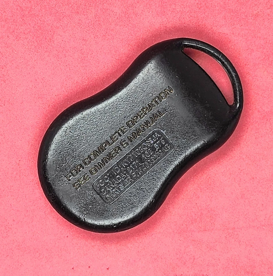 OEM 1997 - 2001 Chrysler Cirrus Sebring Conv Keyless Entry Remote 3B KYPT03C98JA - Imagem 2 de 2