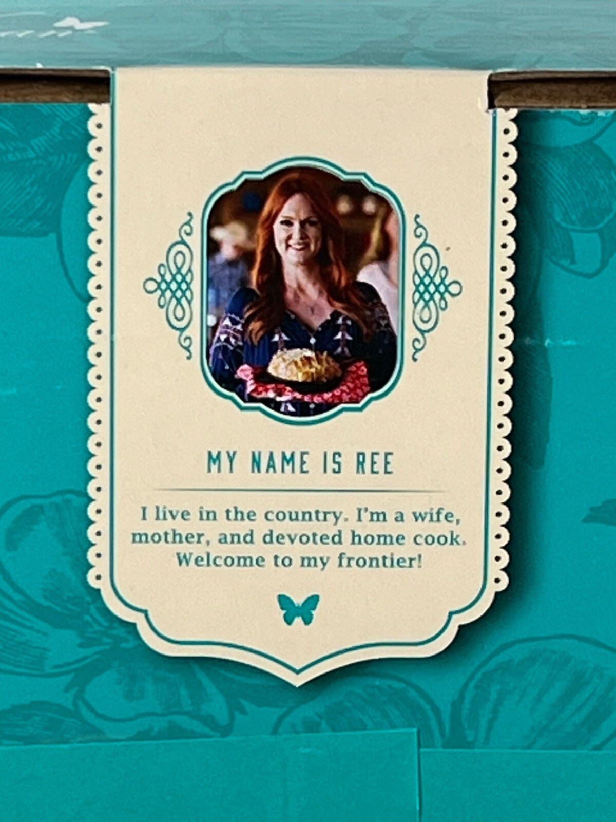 Pioneer Woman 4 pc. set of Mingling Boards + 4 Plastic Wine Glasses eBay