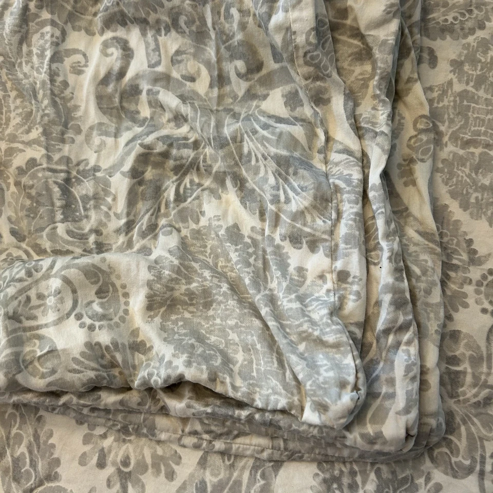Pottery Barn Queen Size Duvet "Samantha" Gray & Cream Paisley Damask + Case - Image 3 of 4