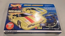 Hot Wheels LIGHTNIN' LAMBORGHINIS 1:87 NITE-GLOW Slot Car Set COMPLETE UNUSED!