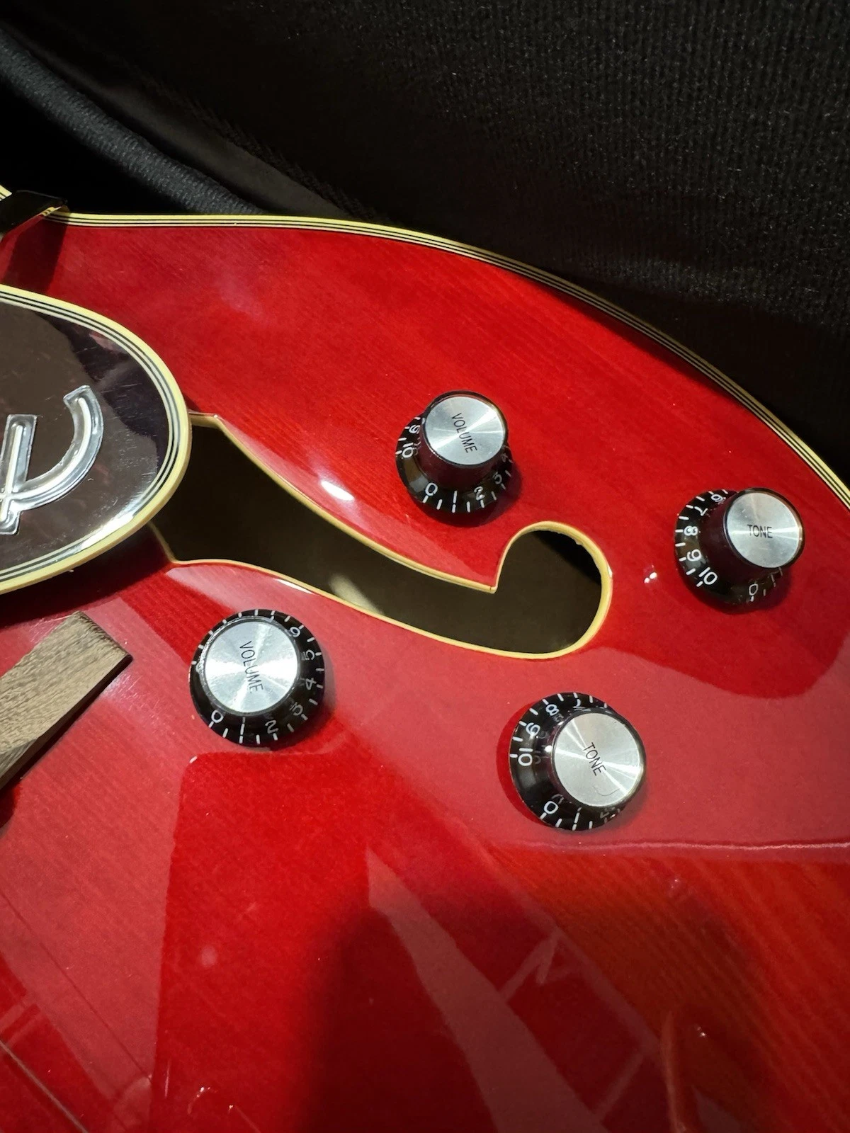 Epiphone Broadway Electric Guitar Wine Red With Gig Bag Great Condition 5