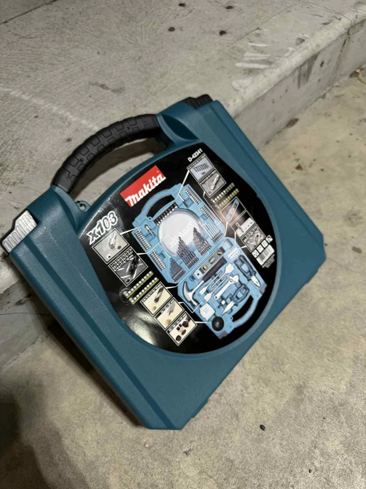 Mikita x103 Piece Drill & Driver Kit - image 2 of 2