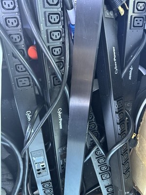 CyberPower PDU81105 with 24 outlets   Metered-by-Outlet PDU. Alternative to APC