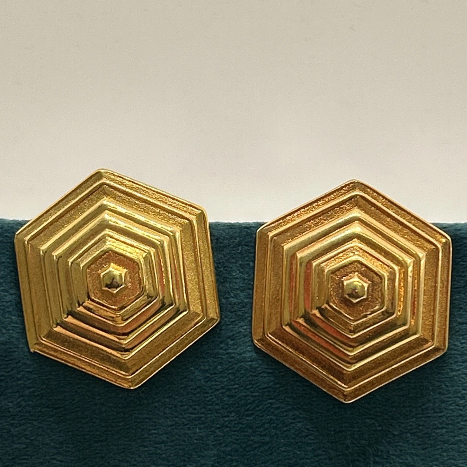 Boucle D’oreille vintage fantaisie Doré Clips