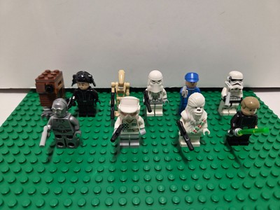 LEGO Star Wars Advent Calendar Minifigures w/ Weapons Christmas Lot