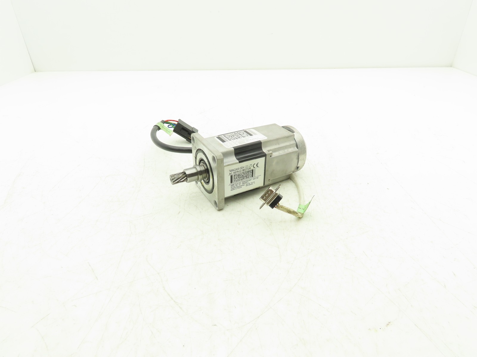 ABB 3HAC021457-001/04 AC Servo Motor 3PH Pinion Shaft Robotics