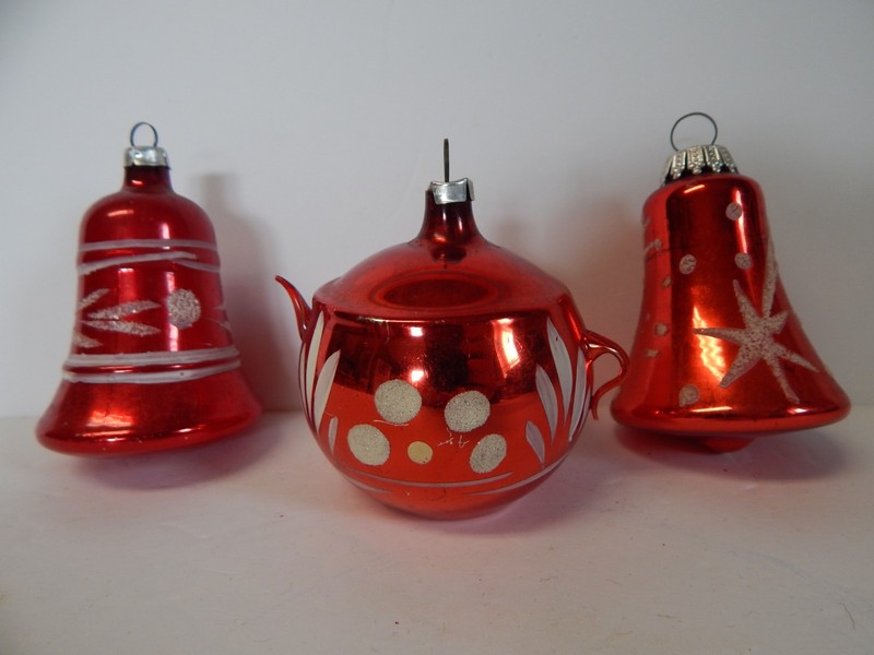 VINTAGE GLASS CHRISTMAS TREE ORNAMENT LOT BELLS TEAPOT STENCIL RED GERMANY