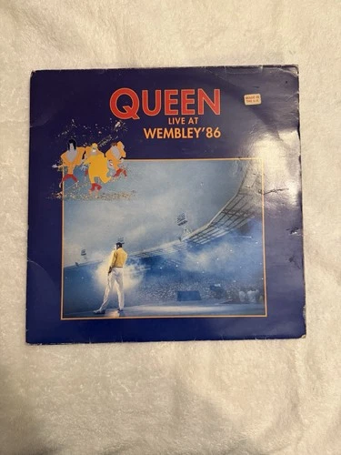Queen “Live at Wembley ‘86” 2 LP Vinyl Record 1992 First Press Made in UK
