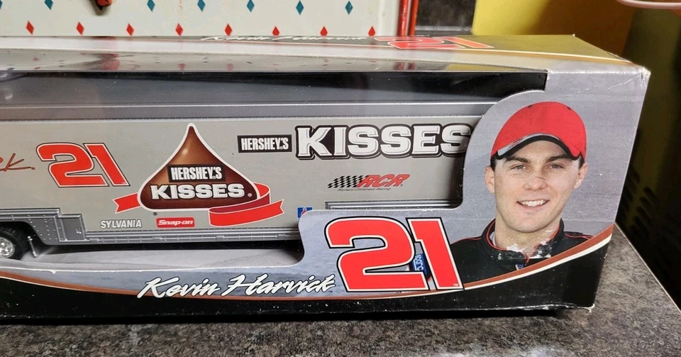 2004 Kevin Harvick 1:64 Trailer Rig #21 Hershey Winners Circle NASCAR In BOX - Image 3 of 4