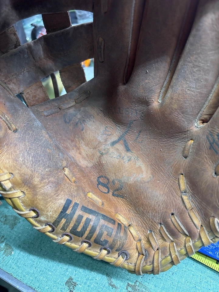 Vintage Hutch Baseball Glove Model 82 EXL Design 12” Basket Web RHT Hand Formed - Image 4 of 4