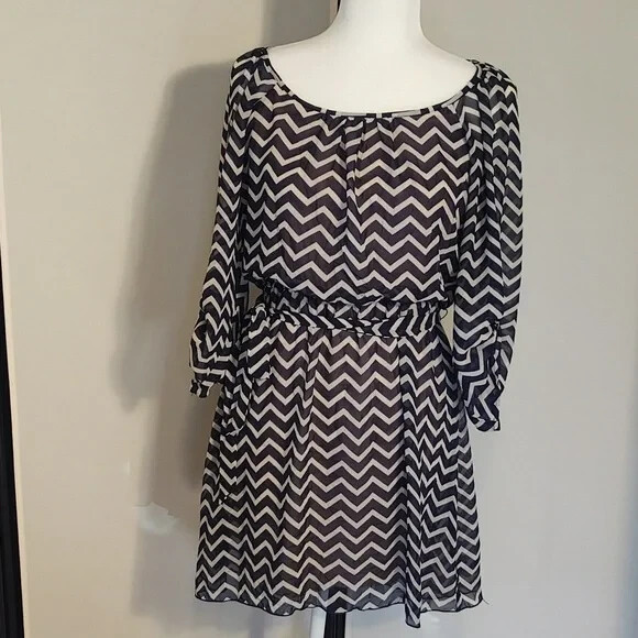 Speechless Navy Blue Zig Zag Patterned Dress - Sz… - image 1