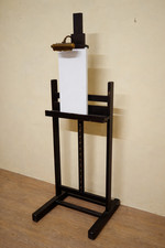 Chevalet d’atelier de peintre ancien en bois massif – avec lampe intégrée -