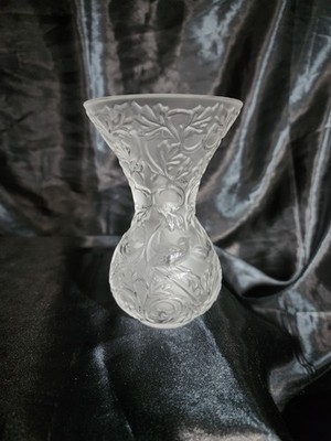 LALIQUE CRYSTAL FROSTED 5-1/4'' FLOWER ARABESQUE VASE 1250900