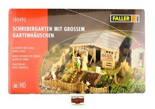 CS640 - FALLER H0 180493 - GARDEN SHED WITH VEGETABLE POT - 10.5 X 7.4 X 3.6 CM.