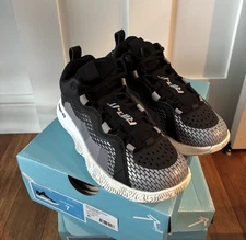 Rip it Women’s Future Volleyball Shoes Size 7 White/Black NEW!