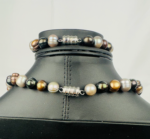 Collana di perle d'acqua dolce barocche bronzo argento blu scuro chiusura magnetica - Foto 3 di 5