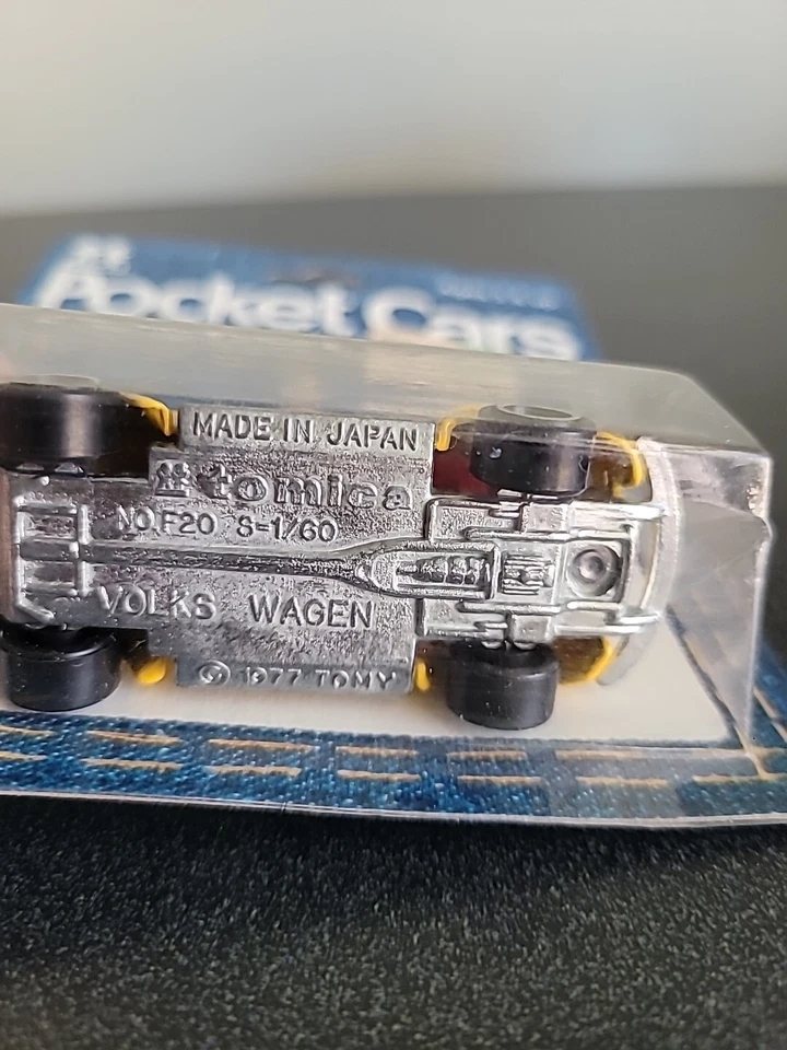 Coches de bolsillo Tomy 1977 vintage Volkswagen Super Bug #2028 Foto 4 de 4