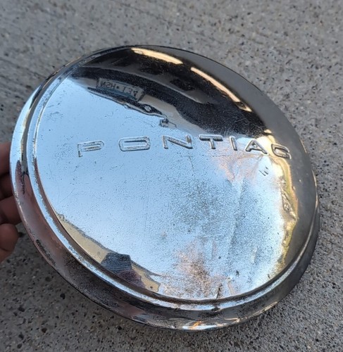 1941 Pontiac Catalina Chieftain Streamliner dog dish hubcap - Picture 5 of 14