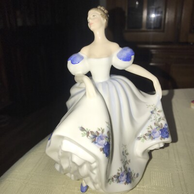 Royal Doulton HN3263 Beatrice Made in England Figurine 7 1/2'' Tall Fast Ship