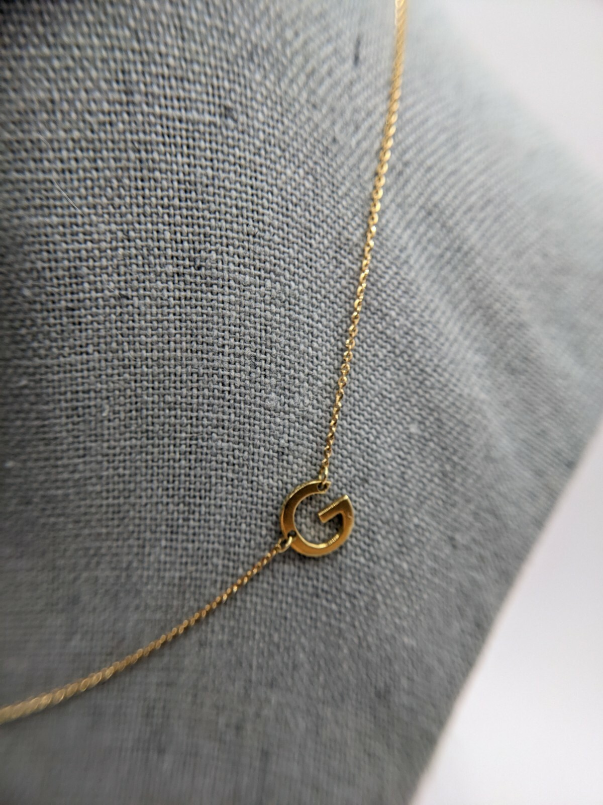 18kt Solid Gold "G" Initial Necklace - image 3