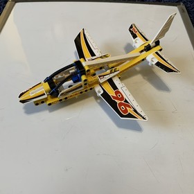 LEGO TECHNIC: Display Team Jet (42044)