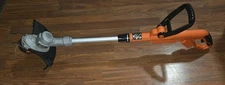 Black + Decker 20V MAX Cordless 12" String Trimmer / Edger LST300 Weed Wacker