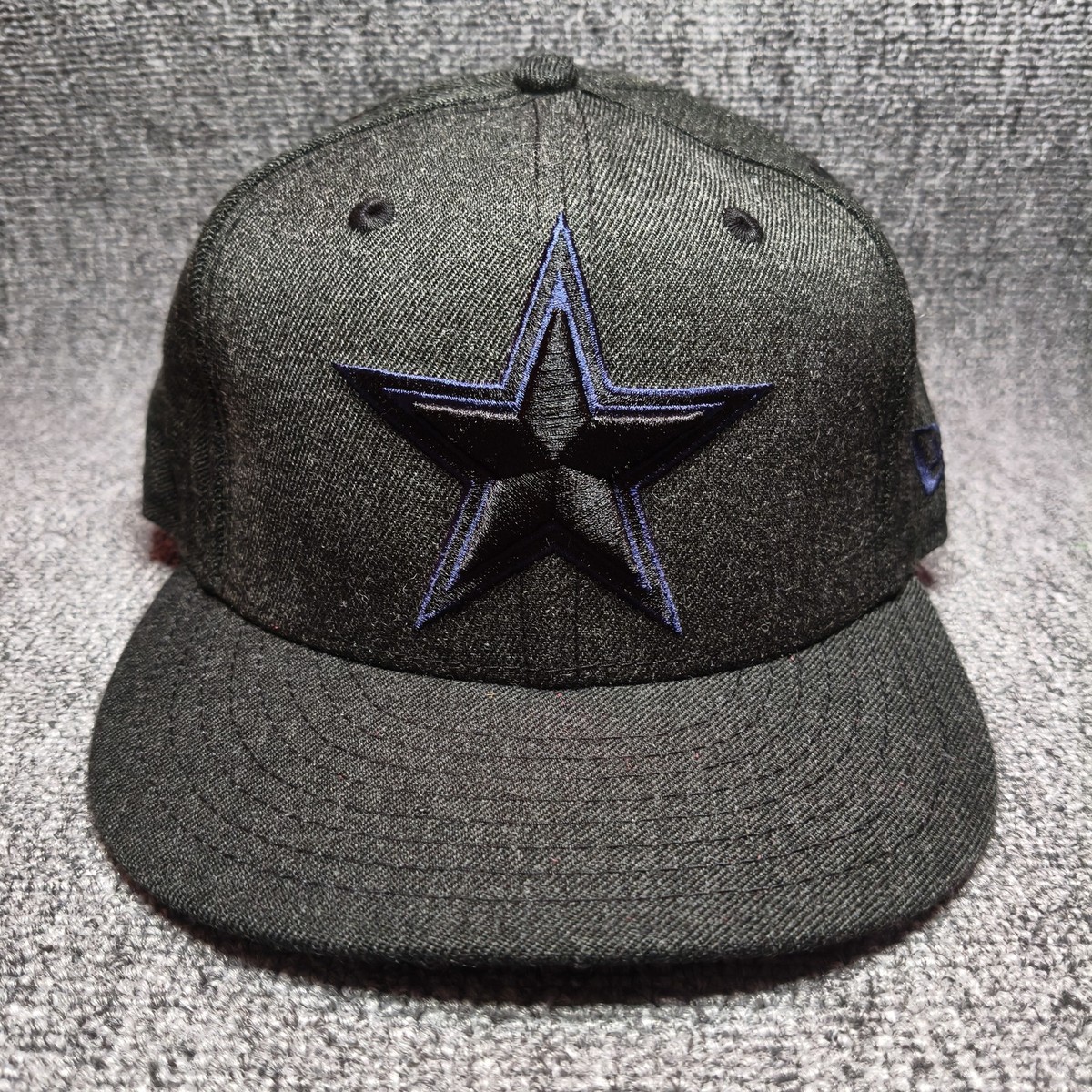New Era 59FIFTY Dallas Cowboys NFL Fitted Hat Size 7 3/8 Grey Pink Undervisor