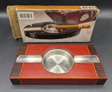 Gloss Finish Cherry Wood Two-Tone 2 Cigar Ashtray (2007) old stock