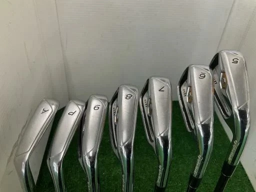 TaylorMade R11 Eisensatz 5-9,Pw,Aw 7tlg Flex Stiff Motore TM 65i Graphit