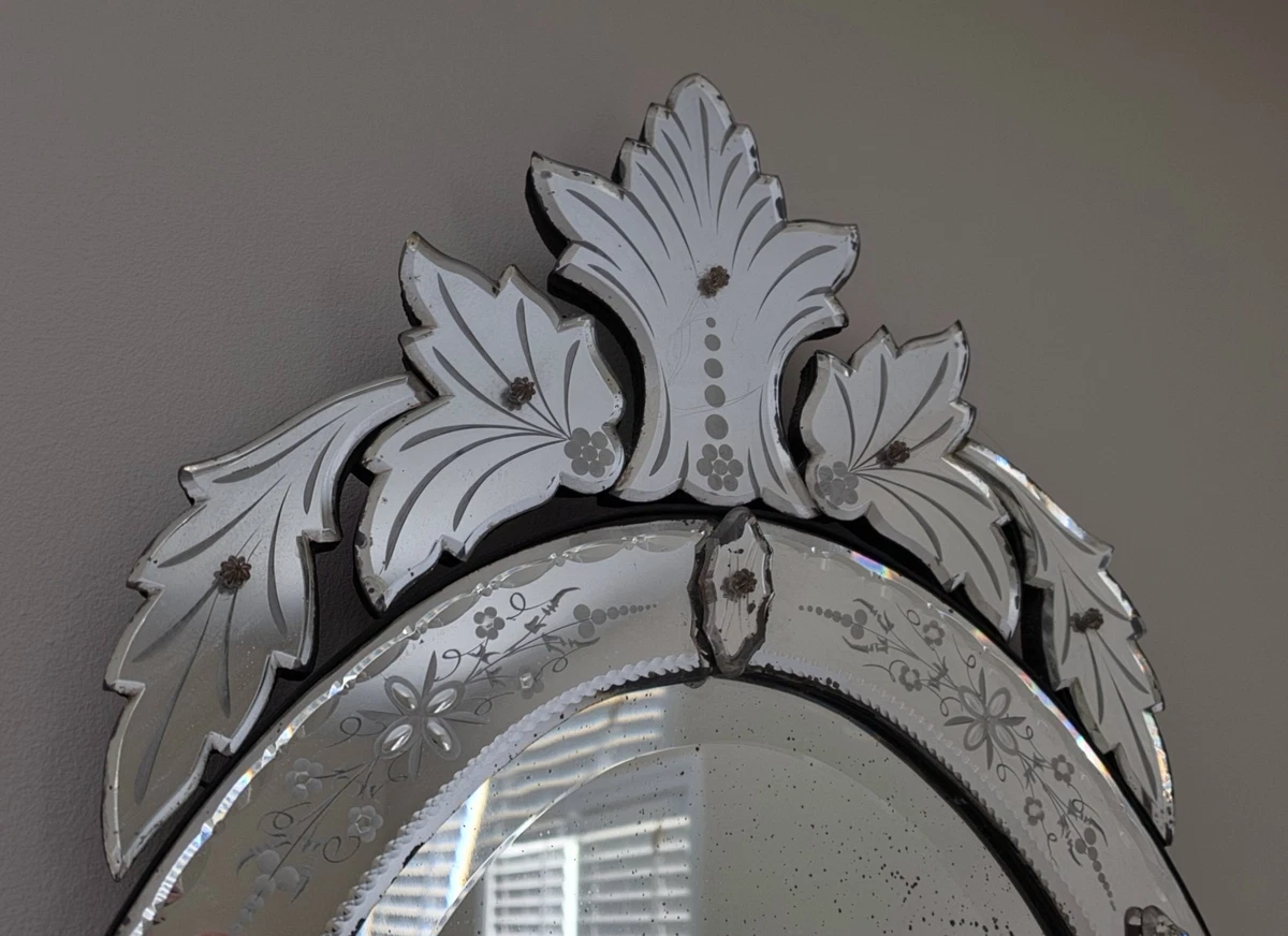 Antique c1890 Venetian Etched Glass Oval Wall Mirror Beveled 37.5"