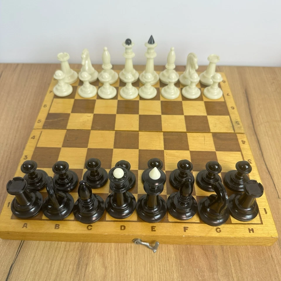 Vintage Chess Set Soviet Classic Plastic USSR Old Antique Chess - Image 3 of 4