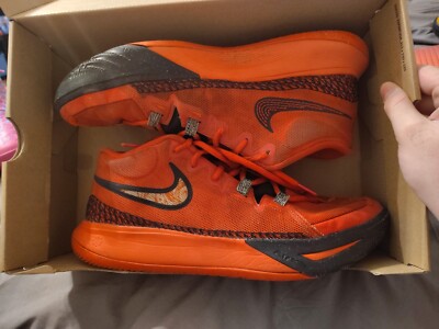 Nike Kyrie Irving Flytrap  VI University Red. Worn  4 Times!