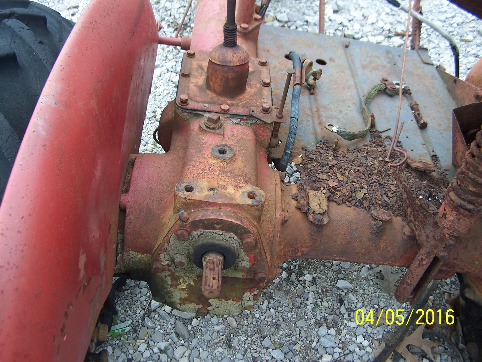 INTERNATIONAL FARMALL CUB TRACTOR TRANSMISSION, REAR END ASSM