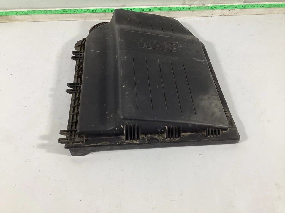 2008-2010 BMW 535i Upper Air Intake Cleaner Filter Box 70304789 OEM . - Image 2 of 4