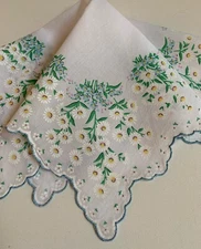 Charming New Daisies W Blue Trim Handkerchief  ~ Scalloped Hem ~ LuRay Hankie!