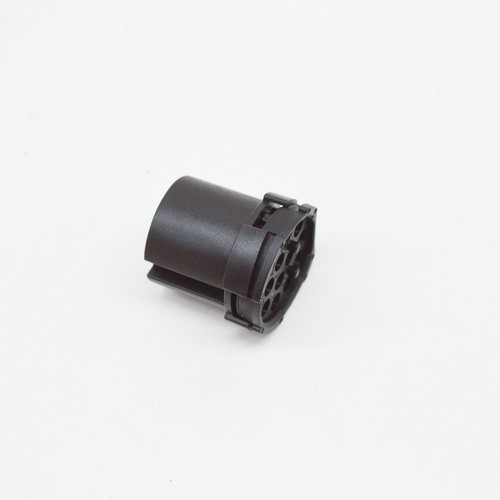 AUDI VW A8 S8 QUATTRO AUDI Q8 TRAILER TOWING SOCKET HOUSING 7P6945505 NO🇺🇸DUTY - Picture 5 of 11