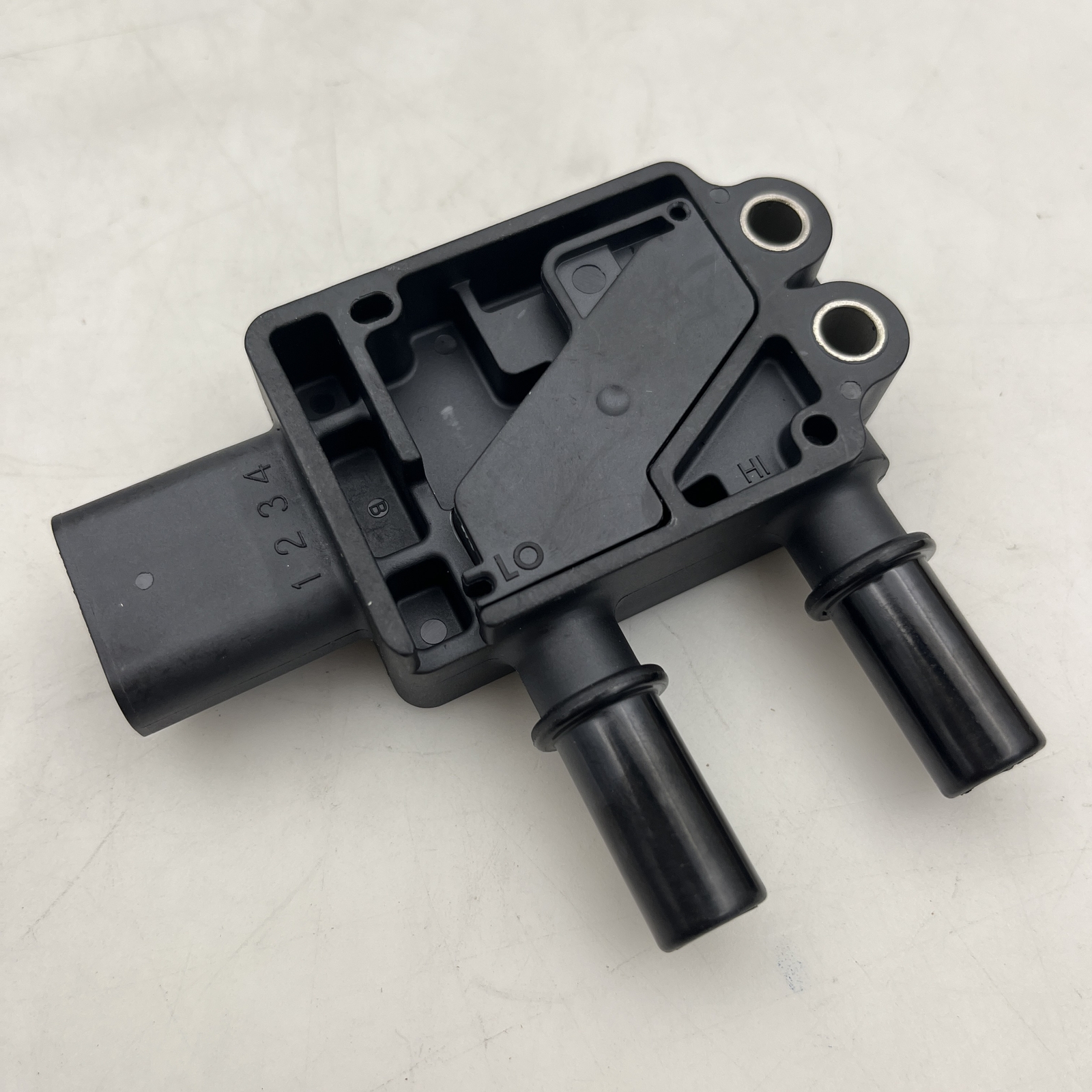 New DFN Differential Pressure Sensor Fits For Cummins OE 5492073 