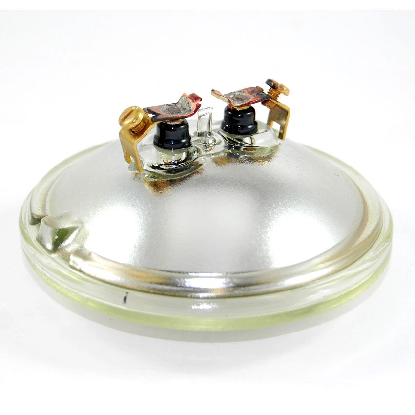 GE H4405 - 30W PAR36 Very Narrow Spot Automotive Lamp - Image 3 of 4