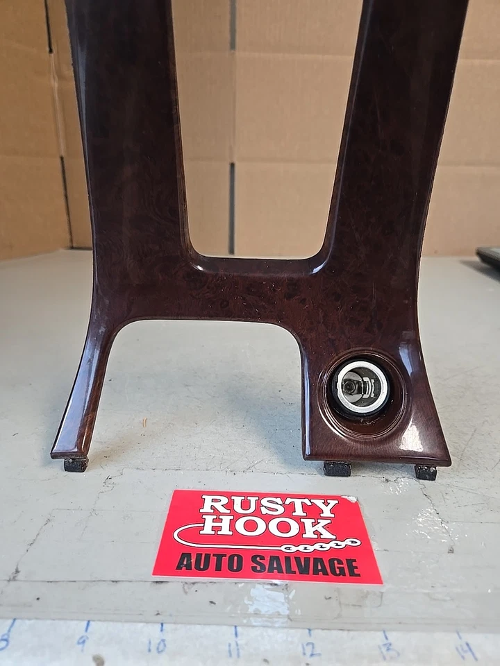 1998 INFINITI I30 CONSOLE SHIFTER BEZEL W/ Cig Lighter WOOD GRAIN  96941 — 第 3/4 张图片