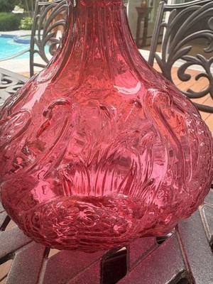 Vintage Fenton Cranberry Swans and Cattails hand blown vase ruffle top